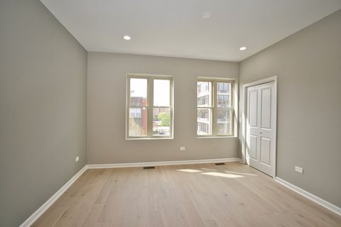 Tiny photo for 350 E Eastgate Place, Chicago, IL 60616 (MLS # 12619160)