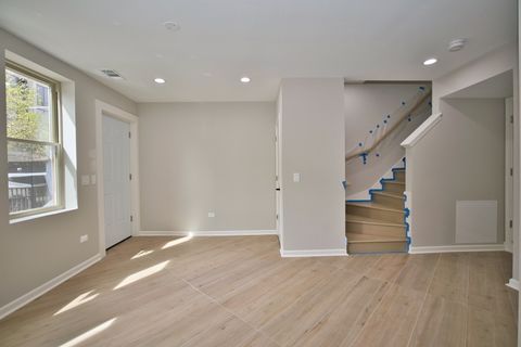 Tiny photo for 350 E Eastgate Place, Chicago, IL 60616 (MLS # 12619160)