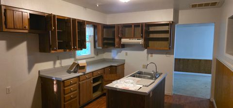 Tiny photo for 119 W Montgomery Street, Oakland, IL 61943 (MLS # 12691709)