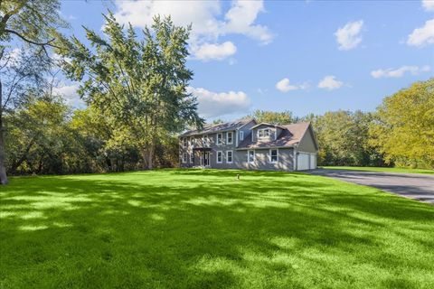 Photo of 147 Deer Lane, Barrington, IL 60010 (MLS # 12534065)