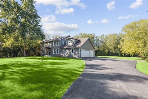 Tiny photo for 147 Deer Lane, Barrington, IL 60010 (MLS # 12534065)