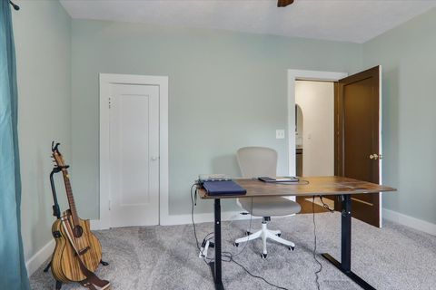 Tiny photo for 806 W Market Street, Bloomington, IL 61701 (MLS # 12571811)