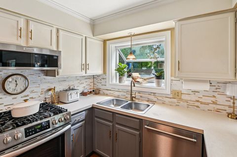 Tiny photo for 2224 Flambeau Drive, Naperville, IL 60564 (MLS # 12429953)