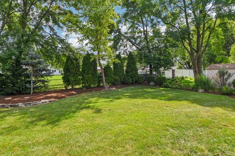 Tiny photo for 2224 Flambeau Drive, Naperville, IL 60564 (MLS # 12429953)