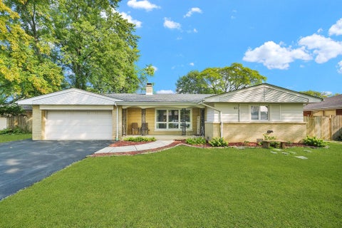 Photo of 6238 W 128th Street, Palos Heights, IL 60463 (MLS # 12721053)