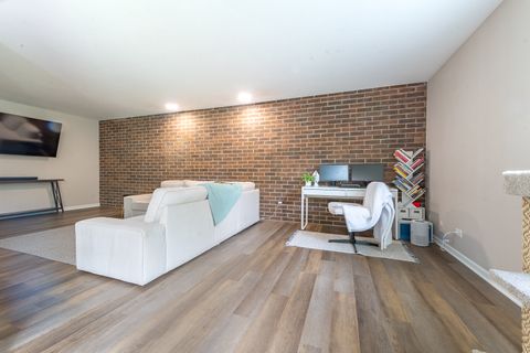 Tiny photo for 1840 W Highland Avenue #E-104, Elgin, IL 60123 (MLS # 12468354)