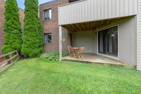Tiny photo for 1840 W Highland Avenue #E-104, Elgin, IL 60123 (MLS # 12468354)