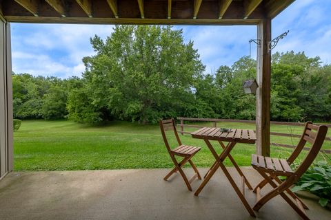 Tiny photo for 1840 W Highland Avenue #E-104, Elgin, IL 60123 (MLS # 12468354)
