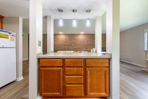 Tiny photo for 1840 W Highland Avenue #E-104, Elgin, IL 60123 (MLS # 12468354)