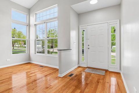 Tiny photo for 479 Foxborough Trail, Bolingbrook, IL 60440 (MLS # 12636093)