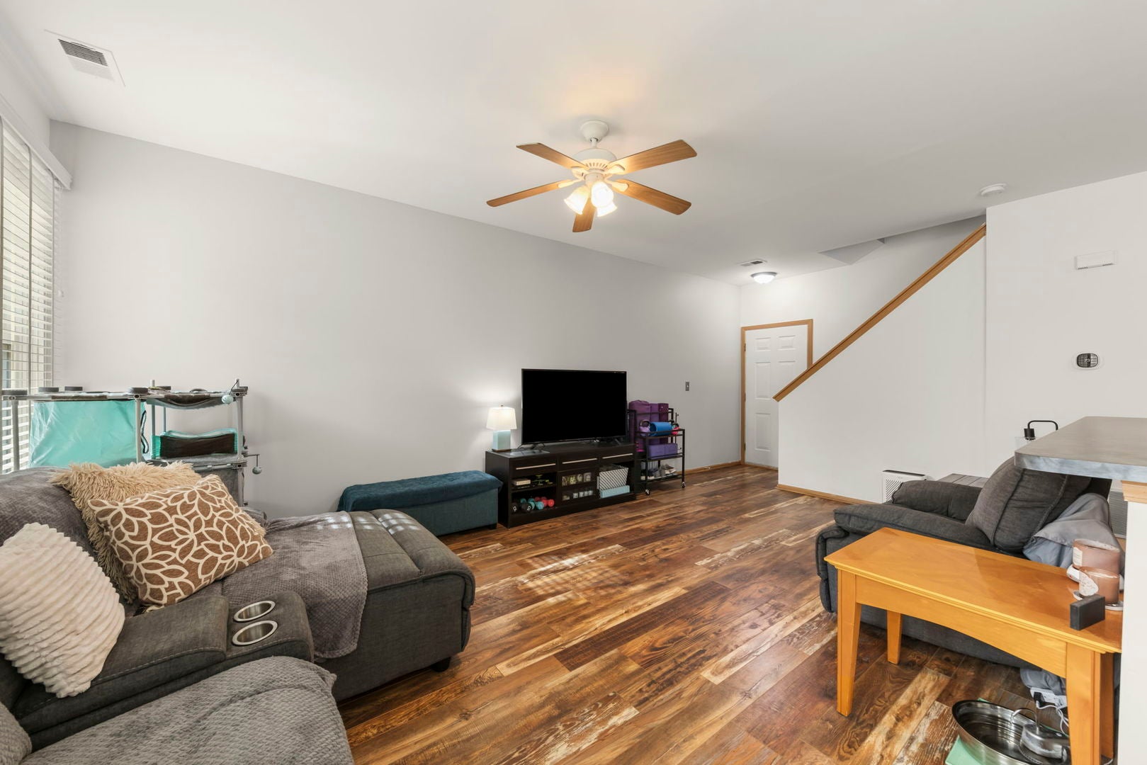570 Springbrook Trail N