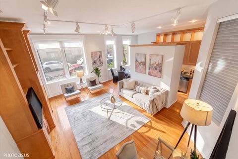 Tiny photo for 2150 N Clifton Avenue #1, Chicago, IL 60614 (MLS # 12788477)