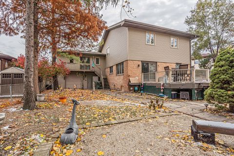 Tiny photo for 6528 Ridge Drive, Chicago Ridge, IL 60415 (MLS # 12516888)