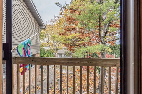 Tiny photo for 6528 Ridge Drive, Chicago Ridge, IL 60415 (MLS # 12516888)