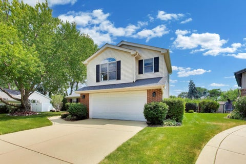Tiny photo for 2006 N Elizabeth Drive, Arlington Heights, IL 60004 (MLS # 12679875)