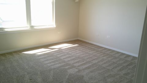 Tiny photo for 125 N Euclid Avenue #402, Oak Park, IL 60301 (MLS # 12646343)