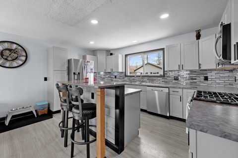 Tiny photo for 8012 10TH Street W, Rock Island, IL 61201 (MLS # 12609961)