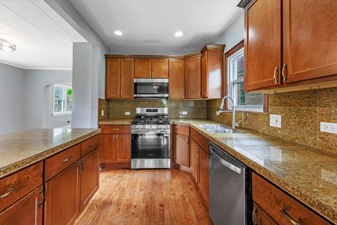 Tiny photo for 2527 Westover Avenue, North Riverside, IL 60546 (MLS # 12642992)