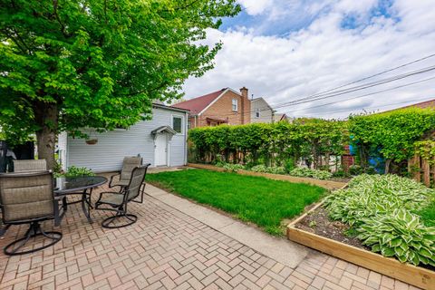 Tiny photo for 2527 Westover Avenue, North Riverside, IL 60546 (MLS # 12642992)