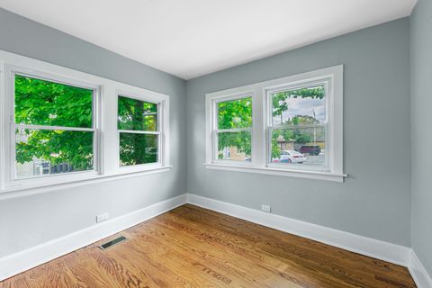Tiny photo for 2527 Westover Avenue, North Riverside, IL 60546 (MLS # 12642992)
