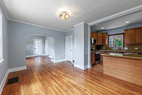 Tiny photo for 2527 Westover Avenue, North Riverside, IL 60546 (MLS # 12642992)