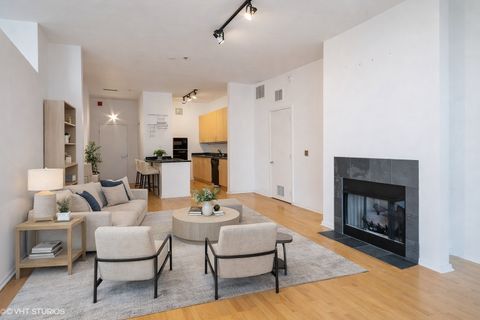 Tiny photo for 130 S CANAL Street #816, Chicago, IL 60606 (MLS # 12618078)