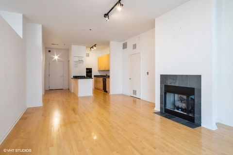 Tiny photo for 130 S CANAL Street #816, Chicago, IL 60606 (MLS # 12618078)