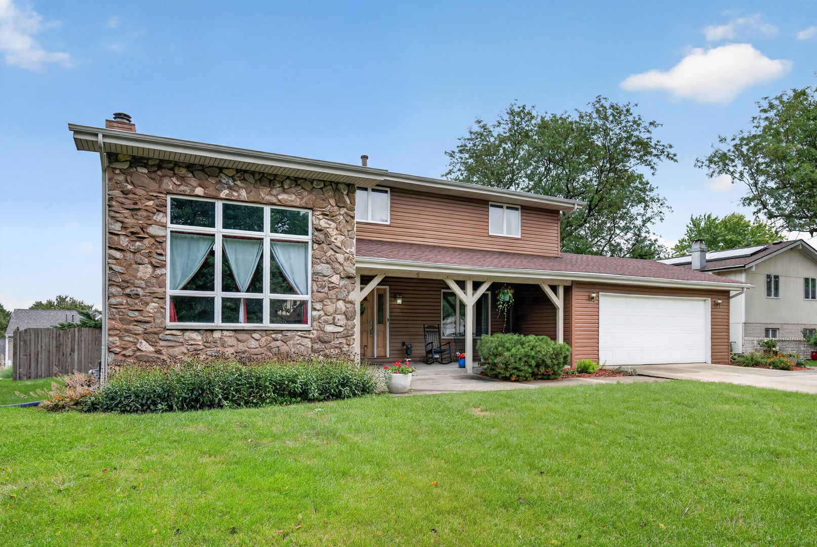 408 S Brookshore Drive