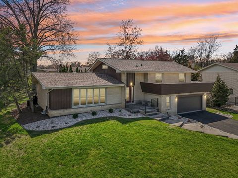 Tiny photo for 6709 W Menominee Parkway, Palos Heights, IL 60463 (MLS # 12508172)