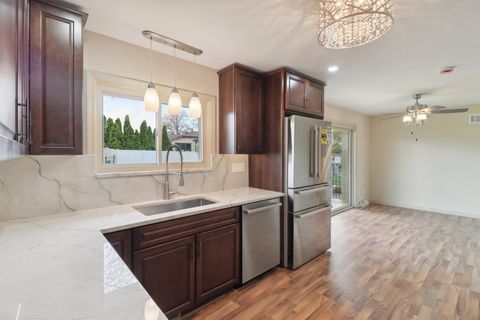 Tiny photo for 6709 W Menominee Parkway, Palos Heights, IL 60463 (MLS # 12508172)