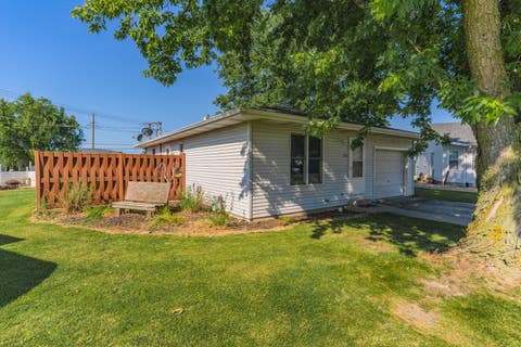 Photo of 1406 W Trainor Drive, Pontiac, IL 61764 (MLS # 12713305)