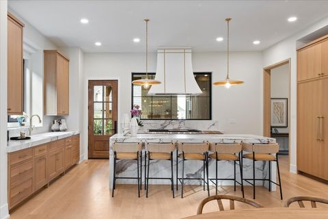 Tiny photo for 104 S Monroe Street, Hinsdale, IL 60521 (MLS # 12618921)