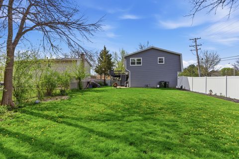 Tiny photo for 1065 N Smith Street, Palatine, IL 60067 (MLS # 12623773)