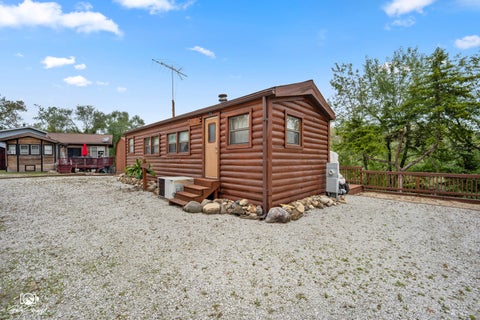 Tiny photo for 73 Lakeshore Drive, Wilmington, IL 60481 (MLS # 12770056)