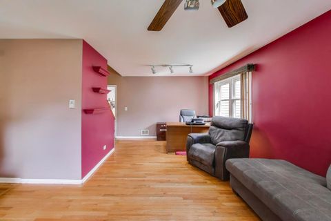 Tiny photo for 5370 Sequoia Court, Gurnee, IL 60031 (MLS # 12450163)