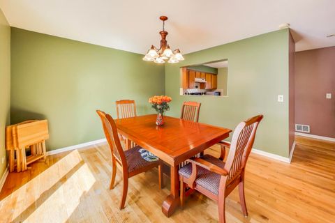Tiny photo for 5370 Sequoia Court, Gurnee, IL 60031 (MLS # 12450163)