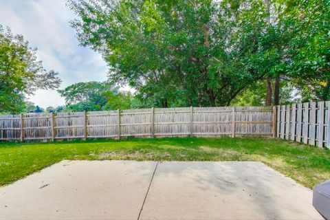 Tiny photo for 5370 Sequoia Court, Gurnee, IL 60031 (MLS # 12450163)