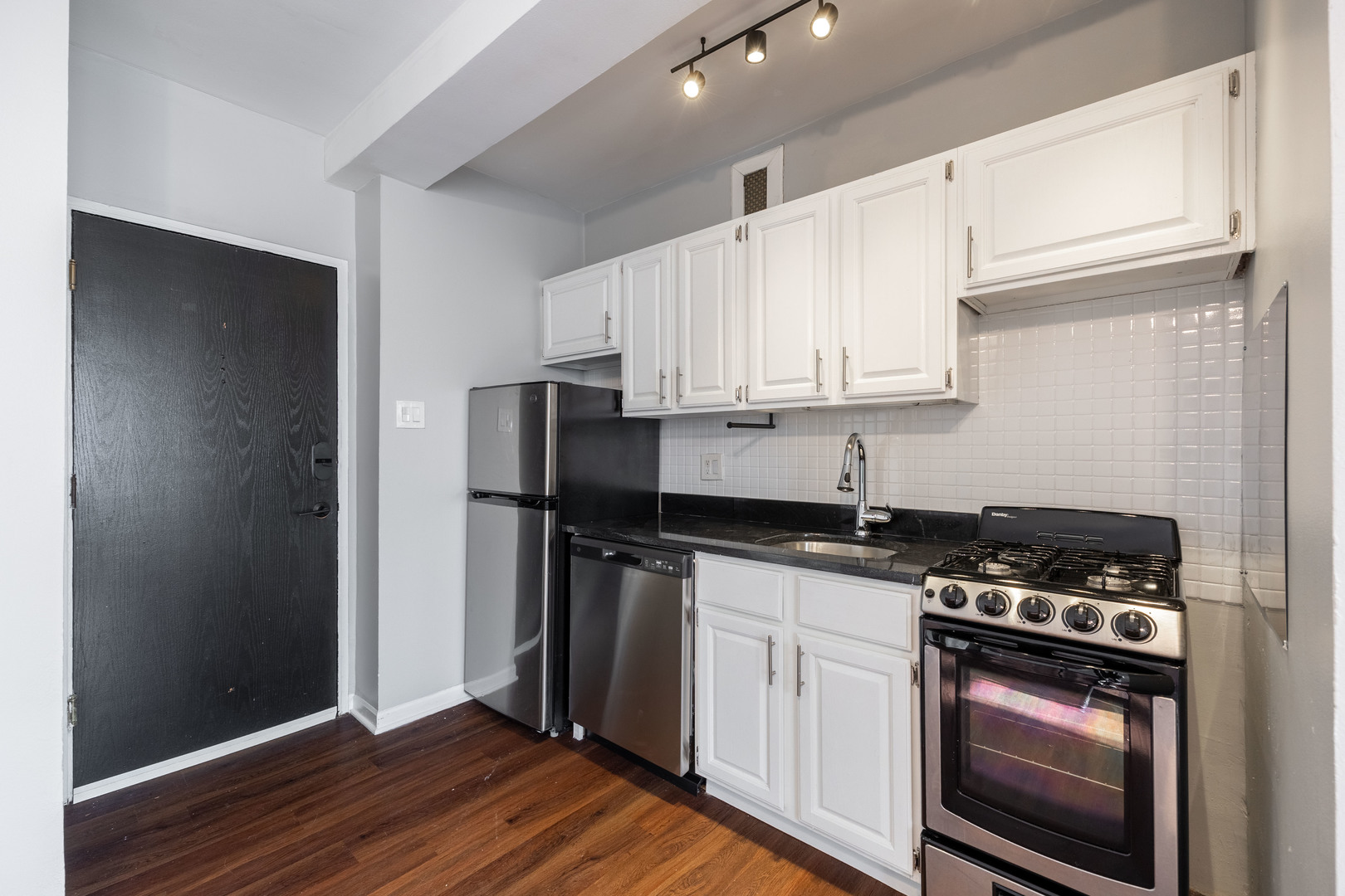 1140 N La Salle Drive 729