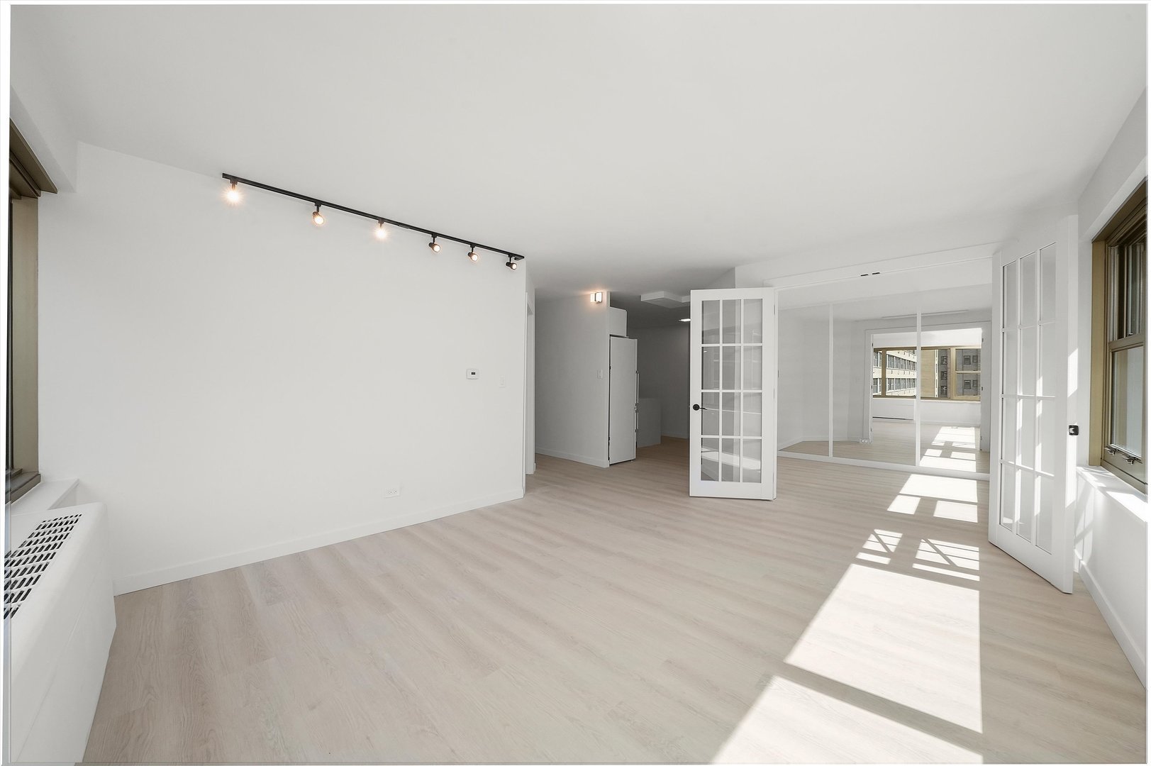 247 E Chestnut Street 2004