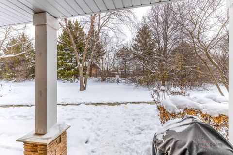 Tiny photo for 452 Kennedy Place, Vernon Hills, IL 60061 (MLS # 12525114)