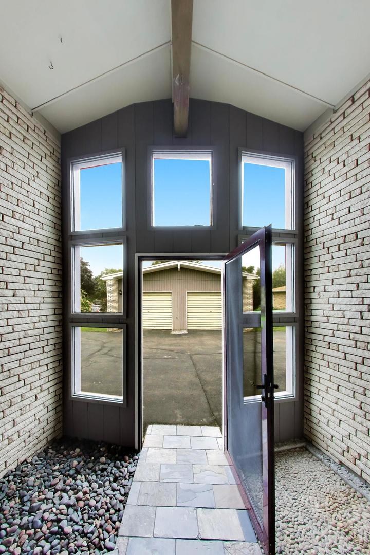210 Hartway Court