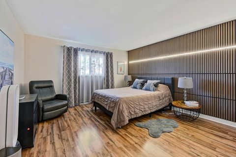 Tiny photo for 14A Kingery Quarter #204, Willowbrook, IL 60527 (MLS # 12544792)