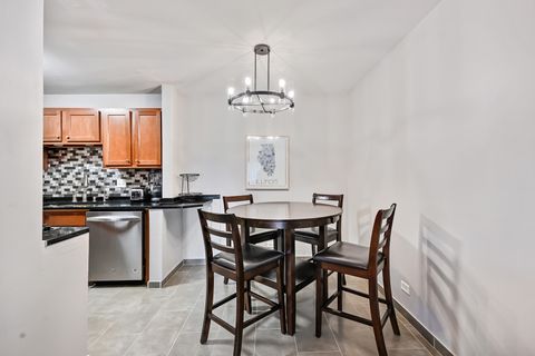 Tiny photo for 14A Kingery Quarter #204, Willowbrook, IL 60527 (MLS # 12544792)