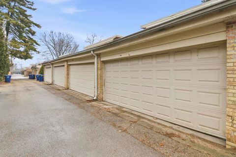 Tiny photo for 509 1/2 Ridge Road, Wilmette, IL 60091 (MLS # 12578135)