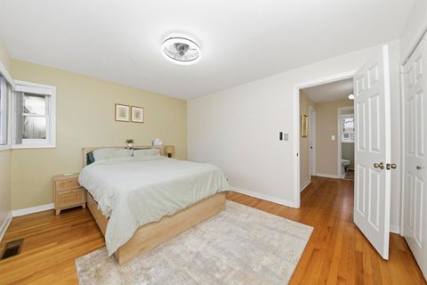 Tiny photo for 509 1/2 Ridge Road, Wilmette, IL 60091 (MLS # 12578135)