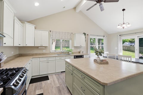 Tiny photo for 1125 Meghan Avenue, Algonquin, IL 60102 (MLS # 12672170)