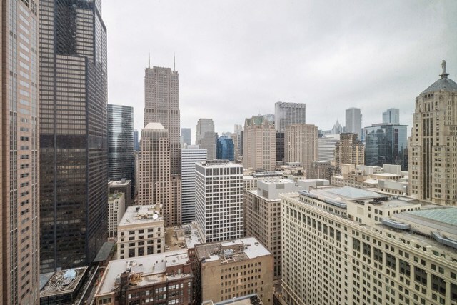235 W Van Buren Street 4018