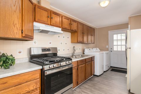 Tiny photo for 22 Wren Road, Carpentersville, IL 60110 (MLS # 12628527)