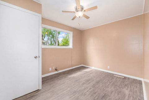 Tiny photo for 22 Wren Road, Carpentersville, IL 60110 (MLS # 12628527)