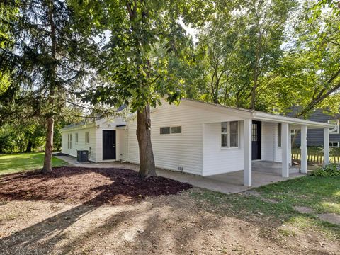 Tiny photo for 1417 Melrose Avenue, Round Lake Beach, IL 60073 (MLS # 12487744)
